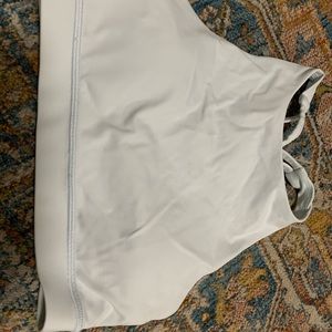 Energy bra-high neck, medium support b/c cup